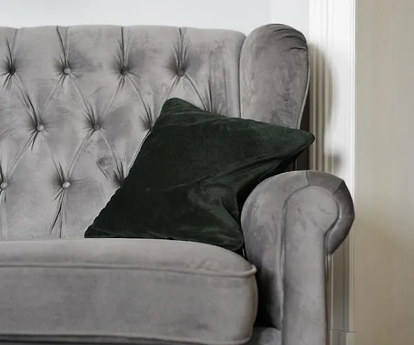 Apartment Market Square Spot *