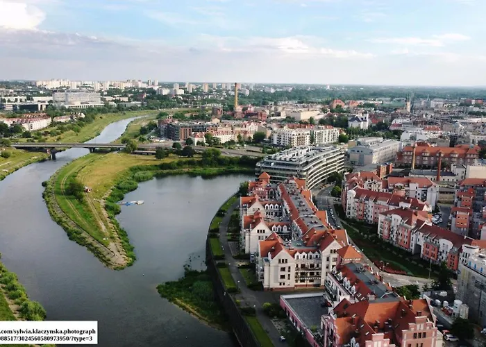 Apartment Market Square Spot